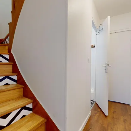 Rent this 5 bed apartment on 43 Rés les Hts de Marcouville in 95300 Pontoise, France