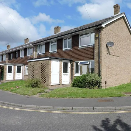 Rent this 3 bed house on Farmlea Road in Portsmouth, PO6 4SG