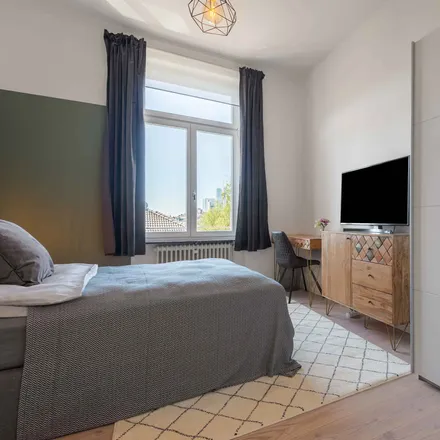 Rent this 4 bed room on Stalburgstraße 24 in 60318 Frankfurt, Germany