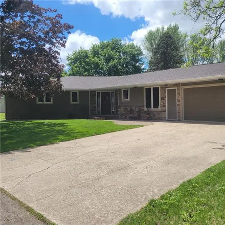 Buy this 5 bed house on 203 2nd Avenue Southeast in Geneva, Freeborn County