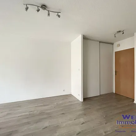 Rent this 2 bed apartment on 26 avenue du Puy de Dome in 63100 Clermont-Ferrand, France