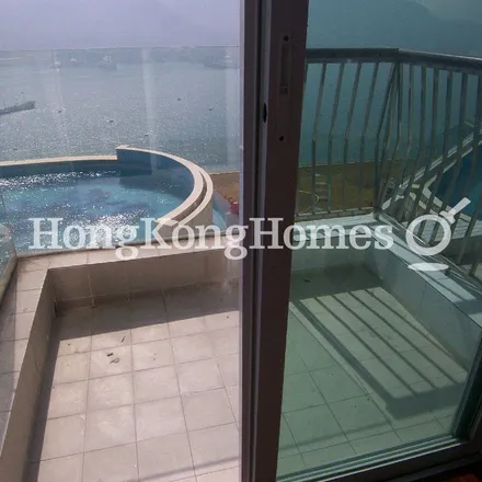 Image 2 - China, Hong Kong, Tsuen Wan District, One Kowloon Peak, Po Fung Terrace - Apartment for rent