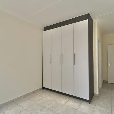 Image 4 - 3rd Road, Chief Albert Luthuli Park, Gauteng, 1520, South Africa - Apartment for rent