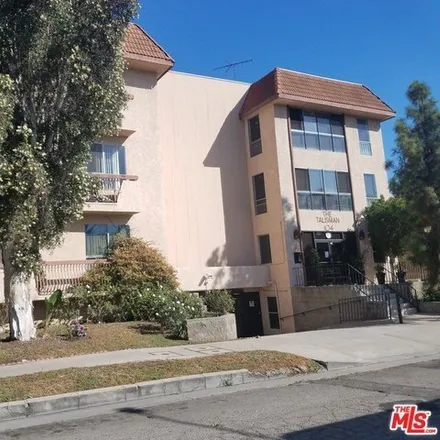 Rent this 2 bed condo on 7938 West 1st Street in Los Angeles, CA 90048