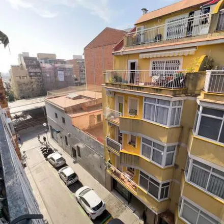 Image 4 - Farmàcia Sánchez Blázquez, Pere., Carrer del Mas Duran, 43, 08042 Barcelona, Spain - Apartment for rent