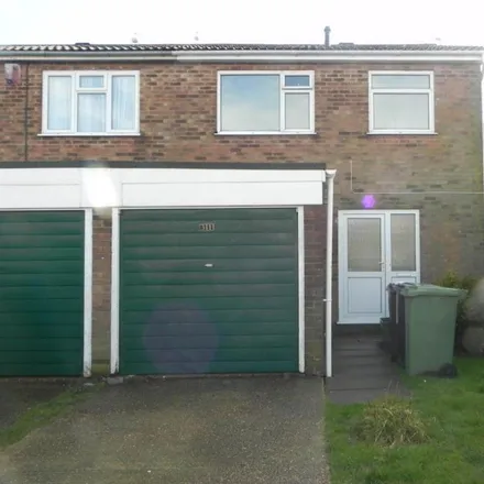 Rent this 3 bed duplex on Heather Close in Eastbourne, BN23 8DF