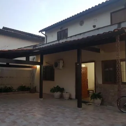 Buy this 5 bed house on Rua Silva Jardim in Ponta d'Areia, Niterói - RJ