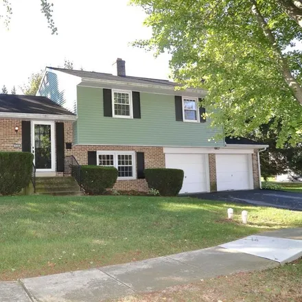 Buy this 3 bed house on 536 Friendship Avenue in Grandview Heights, Lancaster County