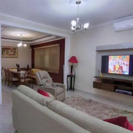 Buy this 4 bed house on Rua Paulo Moraes in Jardim Didinha, Jacareí - SP