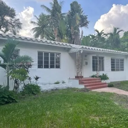 Rent this 3 bed house on 3910 Monserrate Street in Coral Gables, FL 33134