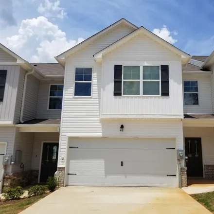 Rent this 4 bed townhouse on 136 The Heights Drive in Calera, AL 35040