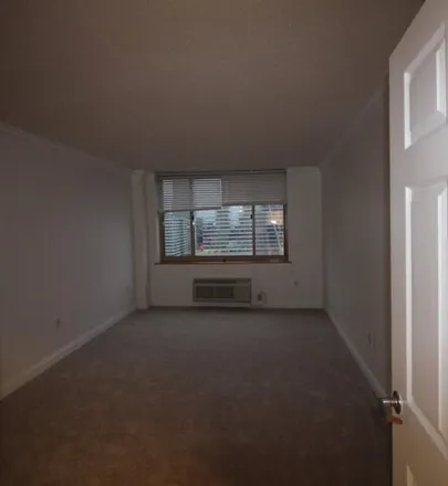Image 8 - 1 2nd St Apt 1810, Jersey City, New Jersey, 07302 - House for rent