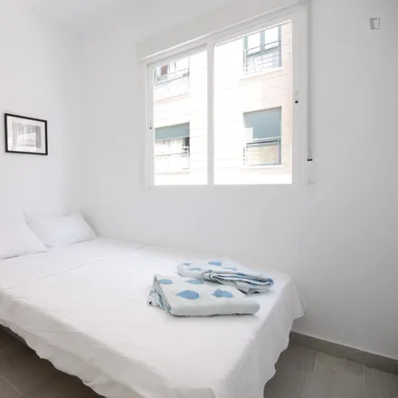Rent this 1 bed apartment on Calle de Santoña in 45, 28026 Madrid