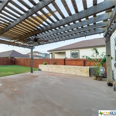 Image 9 - 2003 Shire Meadows, Freiheit, New Braunfels, TX 78130, USA - House for sale