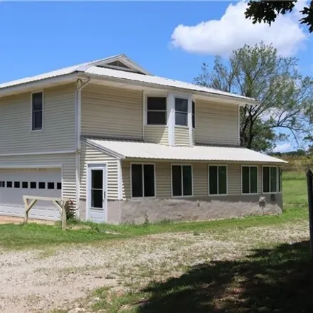 Buy this 3 bed house on 163 County Road 331 in Carroll County, AR 72616