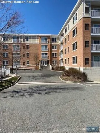 Rent this 1 bed apartment on Saddle River County Park in Garden State Parkway, Saddle Brook