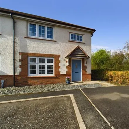 Buy this 3 bed house on Brigadier Close in Huntington, CH3 6GG