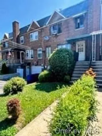Buy this 3 bed townhouse on 1760 Seminole Avenue in New York, NY 10461
