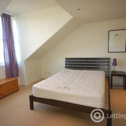 Rent this 2 bed apartment on K's Cuts in Edinburgh Terrace, Leeds
