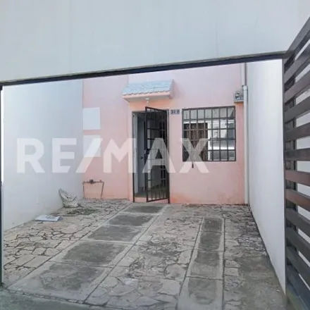 Buy this 2 bed house on Circuito de Rosas in Los Encinos, 45641