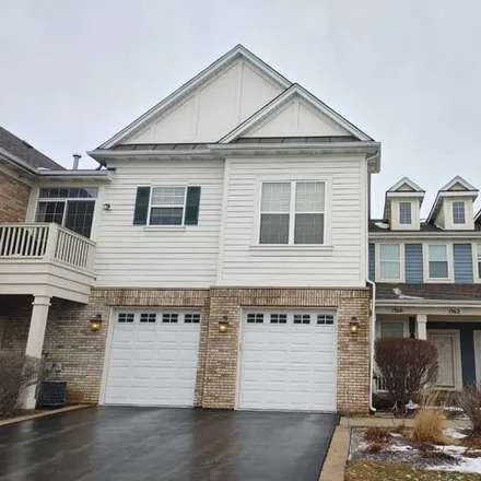 Buy this 3 bed condo on 1404 Scarboro Lane in Schaumburg, IL 60193