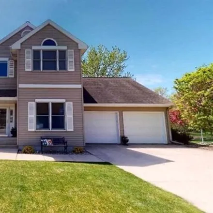 Buy this 4 bed house on 53 Marble Court Southeast in Mason City, IA 50401