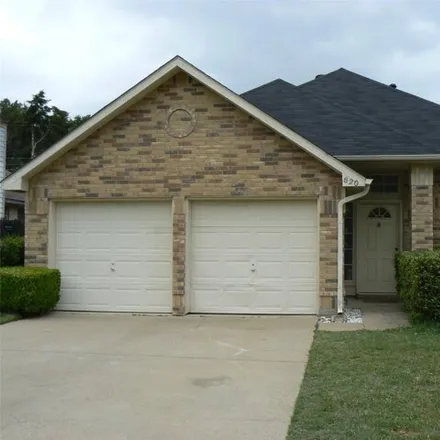 Rent this 3 bed house on 820 Clover Hill Lane in Cedar Hill, TX 75104