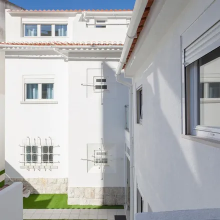 Image 3 - Kuta Beach House, Rua Bulhão Pato, 2825-394 Costa da Caparica, Portugal - Apartment for rent