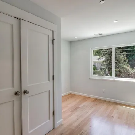 Rent this 4 bed apartment on 15 Monterey Avenue in San Anselmo, CA 94960