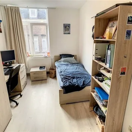 Rent this 2 bed apartment on Rue du Bailly 10 in 5000 Namur, Belgium