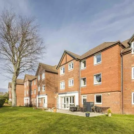 Buy this 1 bed apartment on Weston Court in Barnet, London