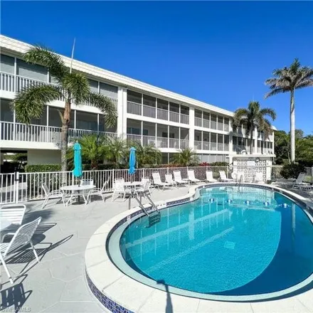 Image 5 - Riviera Club, Riviera Drive, Naples, FL 34103, USA - Condo for rent
