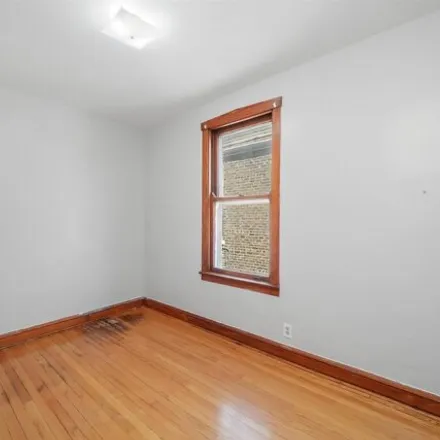 Image 6 - 4011 South Talman Avenue, Chicago, IL 60632, USA - House for rent