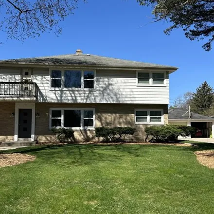 Image 1 - 1639, 1641 North 116th Street, Wauwatosa, WI 53226, USA - House for sale