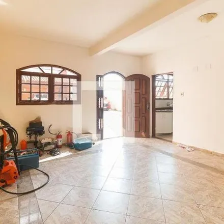 Rent this 2 bed house on Avenida José Glicério de Mello in Vila Ressaca, Mogi das Cruzes - SP