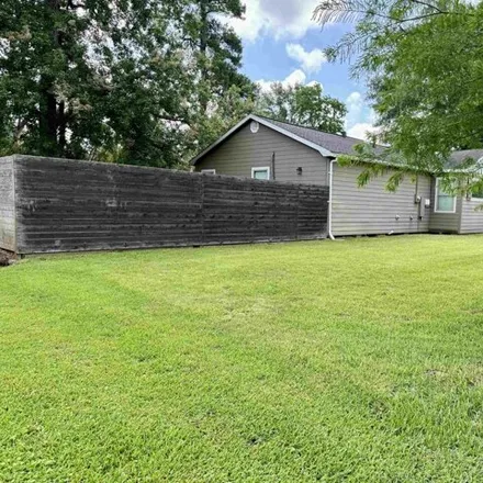 Image 3 - 2020 N 23rd St, Beaumont, Texas, 77706 - House for sale