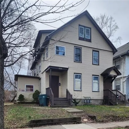 Image 1 - 225 Ravine Avenue, City of Rochester, NY 14613, USA - House for sale