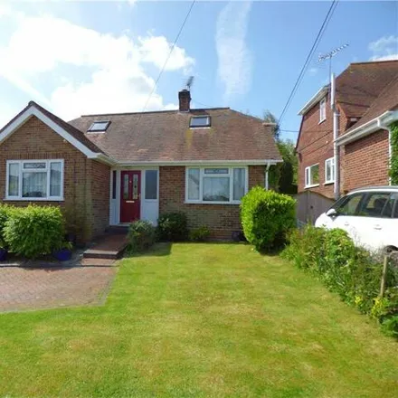 Buy this 3 bed house on 17 Alexandra Road in Hedge End, SO30 0DN