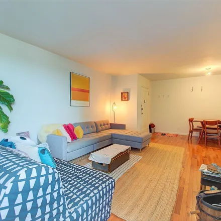 Image 3 - 97-18 32nd Avenue, New York, NY 11369, USA - Condo for sale