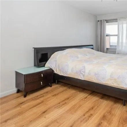 Image 2 - 110-11 Queens Boulevard, New York, NY 11375, USA - Apartment for sale