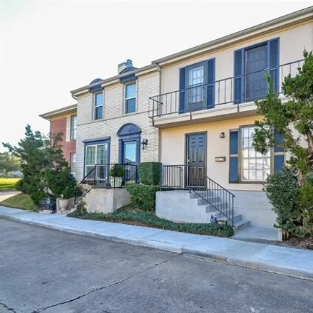 Rent this 2 bed townhouse on 18299 Heritage Lane in Nassau Bay, Harris County