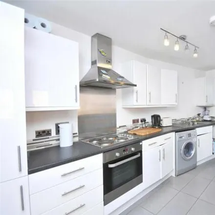 Image 9 - Orchard Court, Pear Tree Court, Bell Green, London, SE26 4DQ, United Kingdom - Apartment for sale