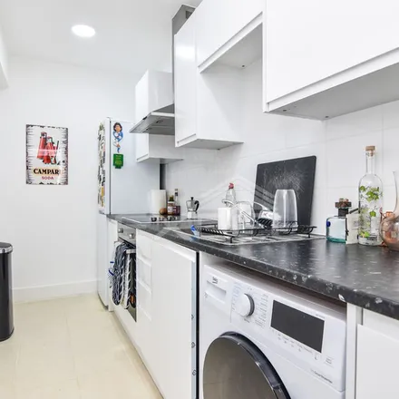Rent this 1 bed apartment on Dillons Hotel in Belsize Park, London