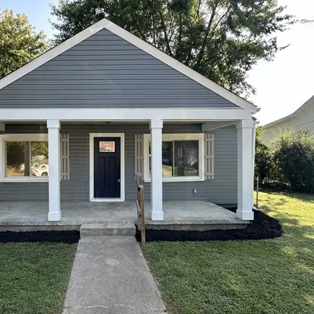 Buy this 2 bed house on 611 Central Avenue in Clarksville, TN 37040