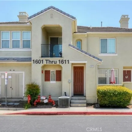 Buy this 2 bed townhouse on unnamed road in Lake Elsinore, CA 92532