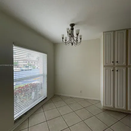 Image 3 - 13892 Royal Palm Court, Palm Beach County, FL 33484, USA - Apartment for rent