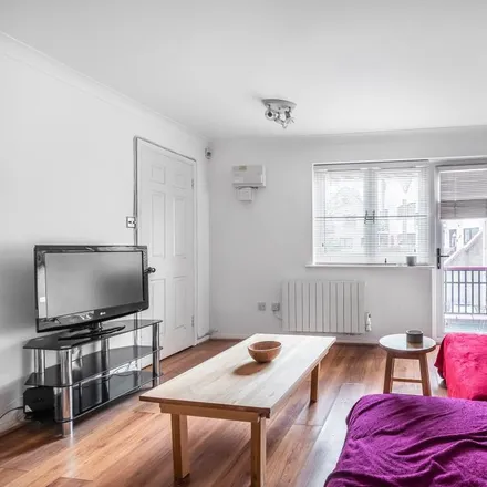 Rent this 2 bed apartment on Bywater Place in London, SE16 5NE