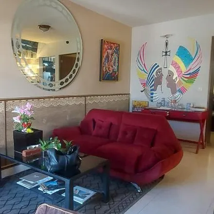 Buy this 3 bed house on Calle Colina del Jaguar in Colina Esmeralda, 37210 León