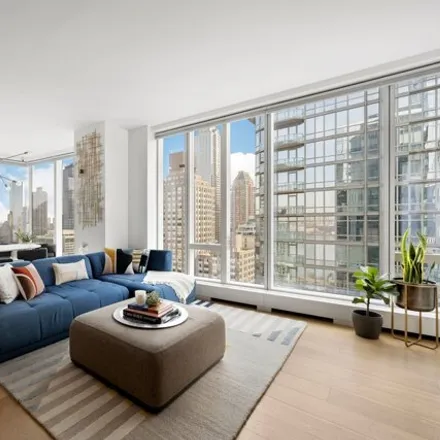 Image 1 - One West End, 1 West End Avenue, New York, NY 10023, USA - Condo for sale