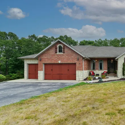 Buy this 5 bed house on Mission Ridge Lane in Reeds Spring, Stone County